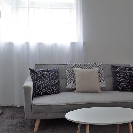 1 Bedroom Apartment With Free Parking Weymouth Bagian luar foto